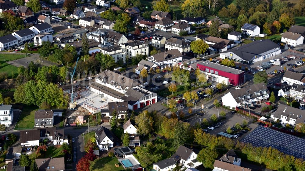Hennef (Sieg) von oben - Erweiterungsbau des EDEKA-Geschäftes in Uckerath im Bundesland Nordrhein-Westfalen, Deutschland