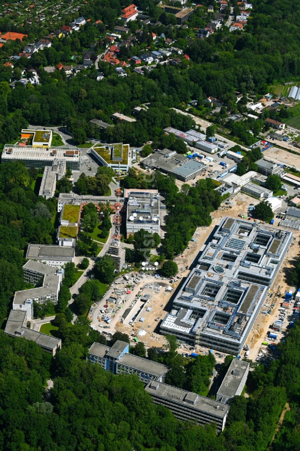 Luftaufnahme München - Erweiterungsbaustelle am Gebäudekomplex des Senders Bayerischer Rundfunk in München im Bundesland Bayern, Deutschland