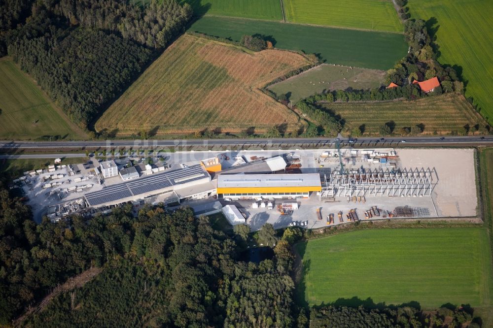 Luftaufnahme Herzebrock-Clarholz - Erweiterungsbaustelle am Werksgelände Eudur-Bau GmbH & Co. KG in Herzebrock-Clarholz im Bundesland Nordrhein-Westfalen, Deutschland
