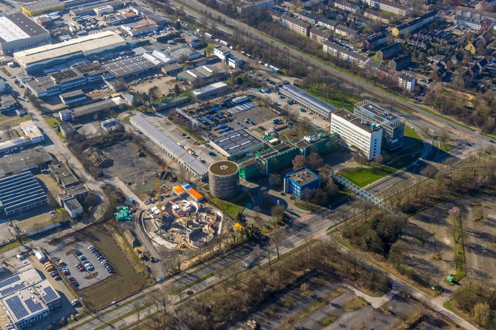 Gelsenkirchen von oben - Erweiterungsbaustelle am Werksgelände für ein Laborgebäude der Gelsenwasser in Gelsenkirchen im Bundesland Nordrhein-Westfalen, Deutschland