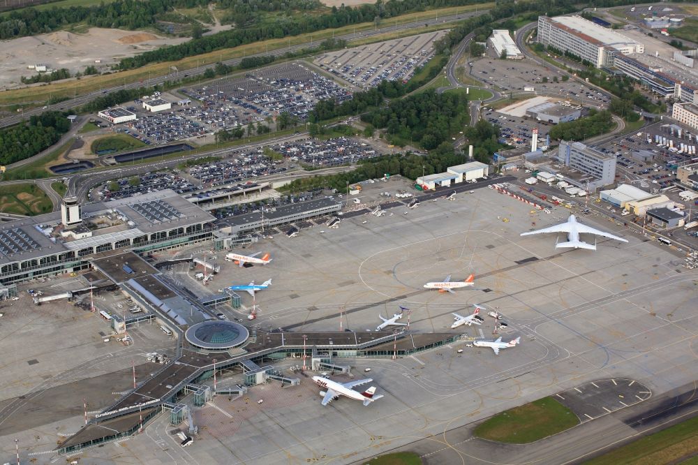 Luftaufnahme Saint-Louis - Euroairport Basel-Mulhouse-Freiburg in Saint-Louis in Frankreich