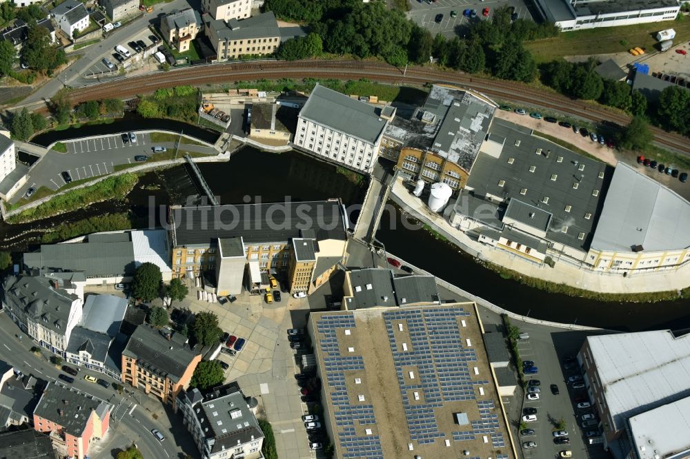 Luftbild Aue - Fabrik im Industrie- und Gewerbegebiet am Schwarzwasser in Aue im Bundesland Sachsen