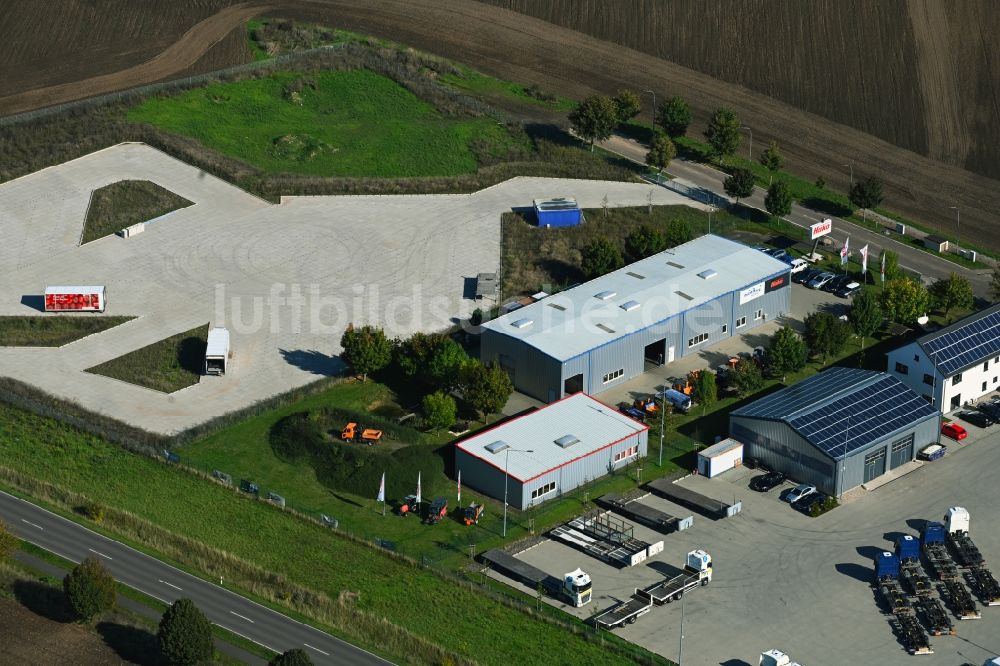 Ebendorf von oben - Fahrzeugbau- Werksgelände der Auto März Fahrzeugtechnik u. Anlagen GmbH in Ebendorf im Bundesland Sachsen-Anhalt, Deutschland