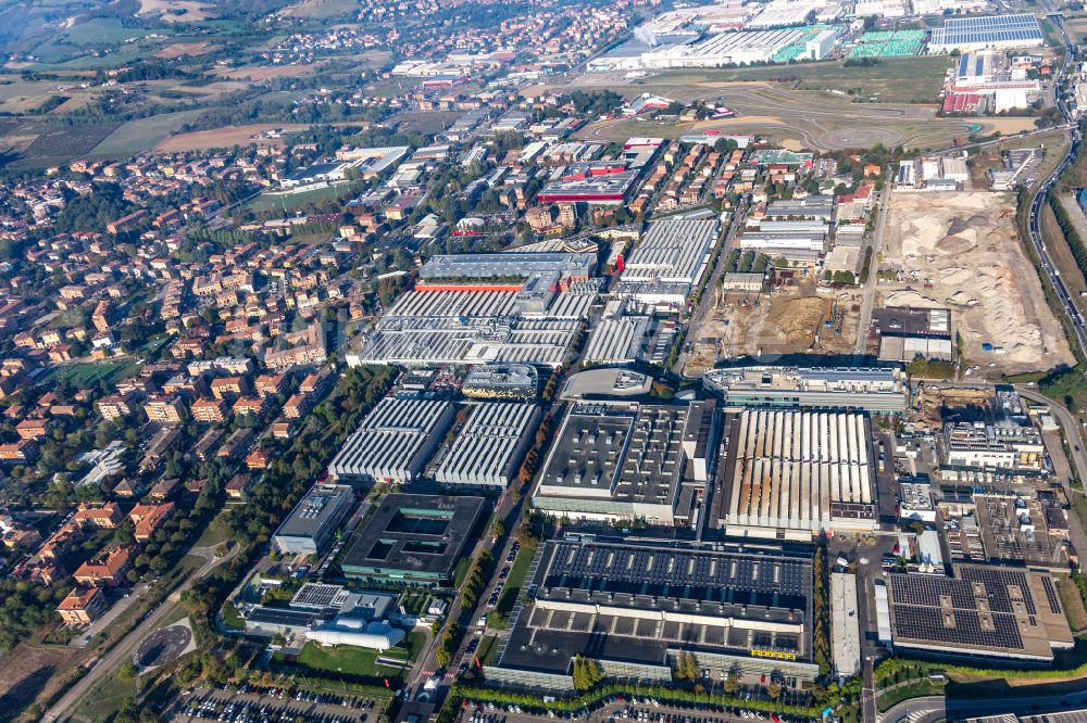 Luftbild Maranello - Fahrzeugbau- Werksgelände Ferrari S.P.A. Werk Maranello in Maranello in Emilia-Romagna, Italien