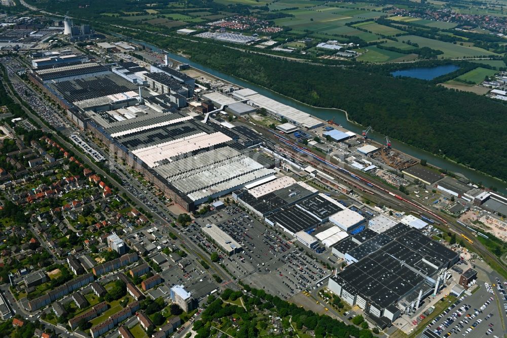 Hannover von oben - Fahrzeugbau- Werksgelände der Volkswagen AG in Hannover im Bundesland Niedersachsen, Deutschland