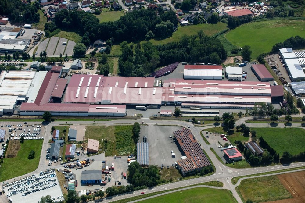 Grubmühl aus der Vogelperspektive: Fahrzeugbau- Werksgelände der ZMT Automotive GmbH & Co. KG in Grubmühl im Bundesland Bayern, Deutschland