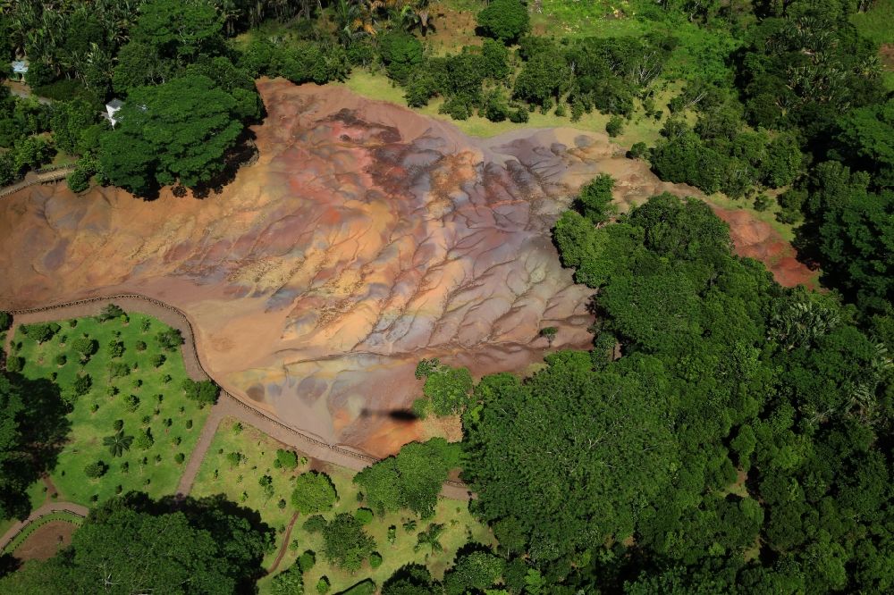 Luftbild Chamarel - Farbige Erde von Chamarel auf der Insel Mauritius