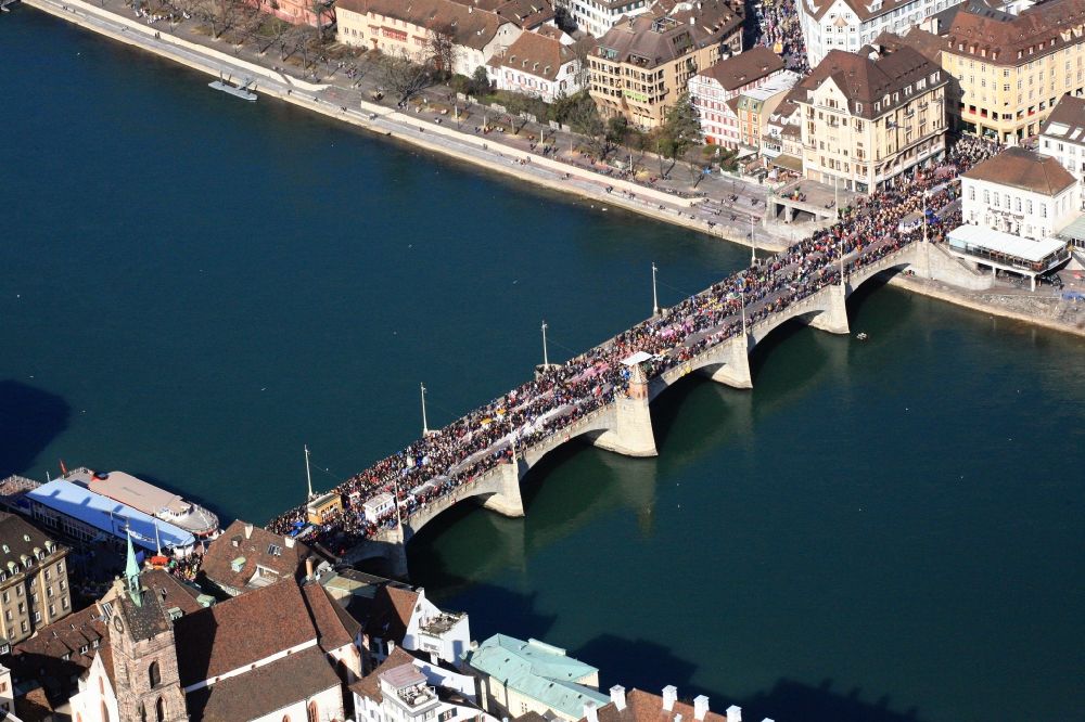 Luftaufnahme Basel - Fasnacht in Basel in der Schweiz