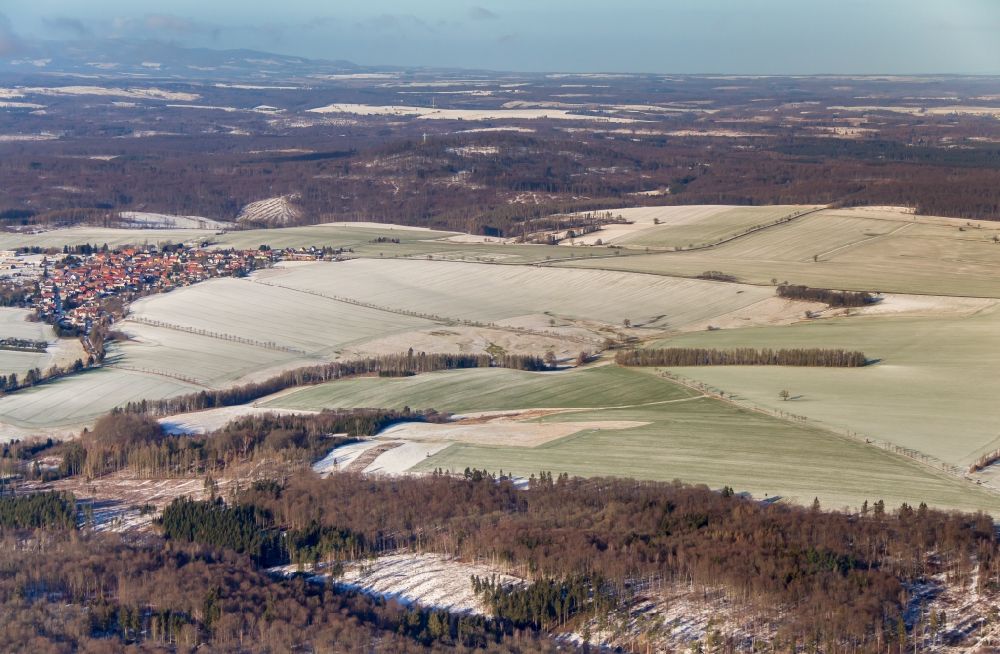 Luftbild Sangerhausen - Felder und angrenzende Waldgebiete in Sangerhausen im Bundesland Sachsen-Anhalt, Deutschland