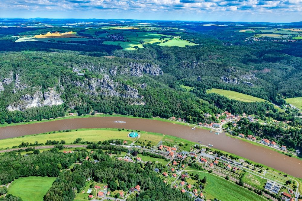 Luftaufnahme rathen - Felsen- und Berglandschaft des Elbsandsteingebirges in Rathen im Bundesland Sachsen, Deutschland