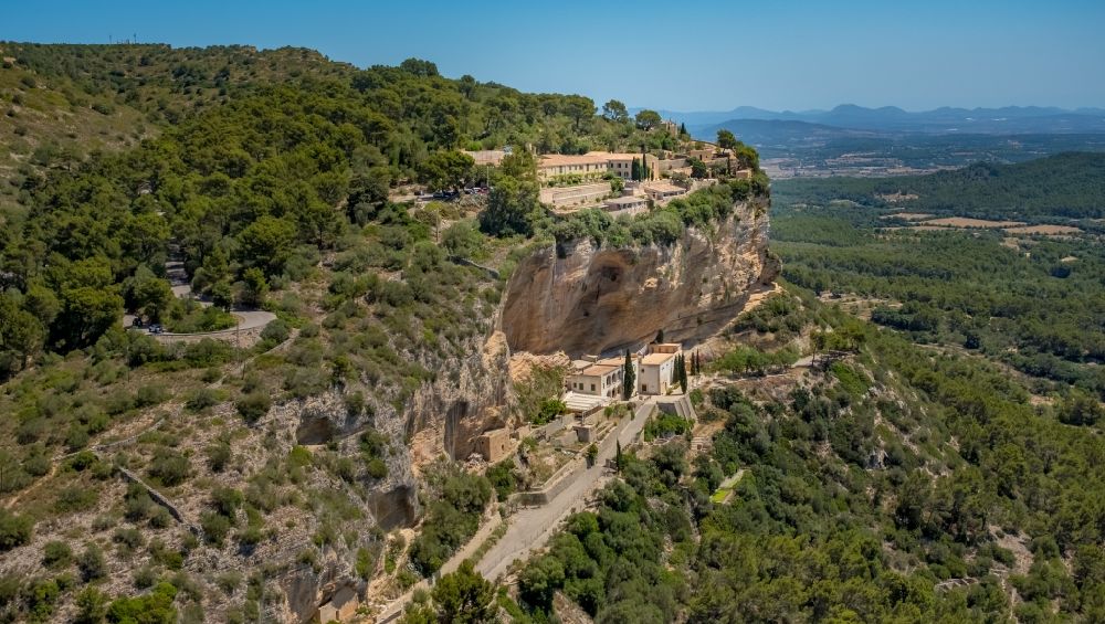 Luftbild Algaida - Felsen- und Berglandschaft Ermita de Sant Honorat und Santuari de Gracia in Algaida in Balearische Insel Mallorca, Spanien