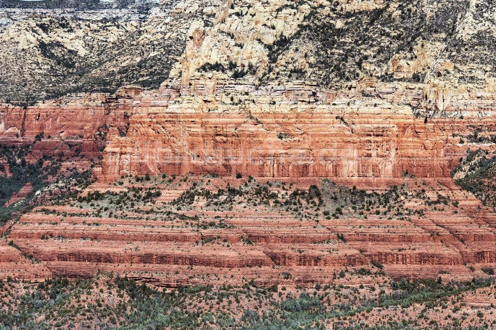Luftaufnahme Sedona - Felsen- und Berglandschaft in Sedona in Arizona, USA
