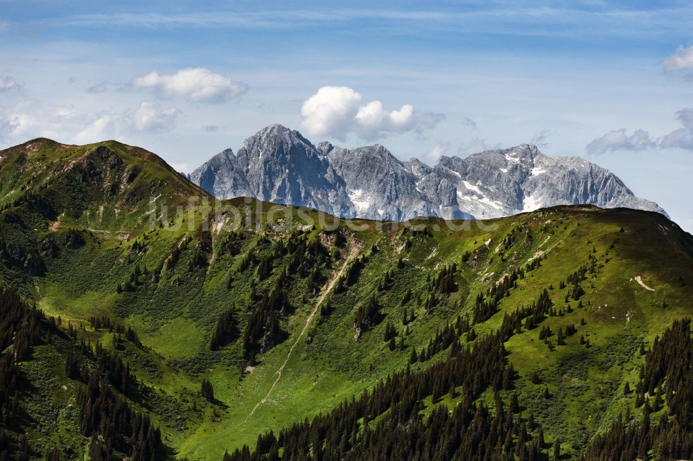 Brandschink aus der Vogelperspektive: Felsen- und Berglandschaft der Österreichischen Alpen am Nationalpark Gesäuse in Brandschink in Steiermark, Österreich