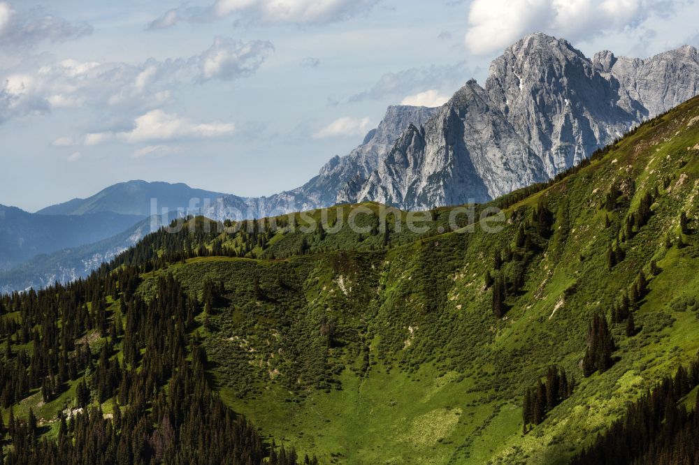 Luftbild Brandschink - Felsen- und Berglandschaft der Österreichischen Alpen am Nationalpark Gesäuse in Brandschink in Steiermark, Österreich