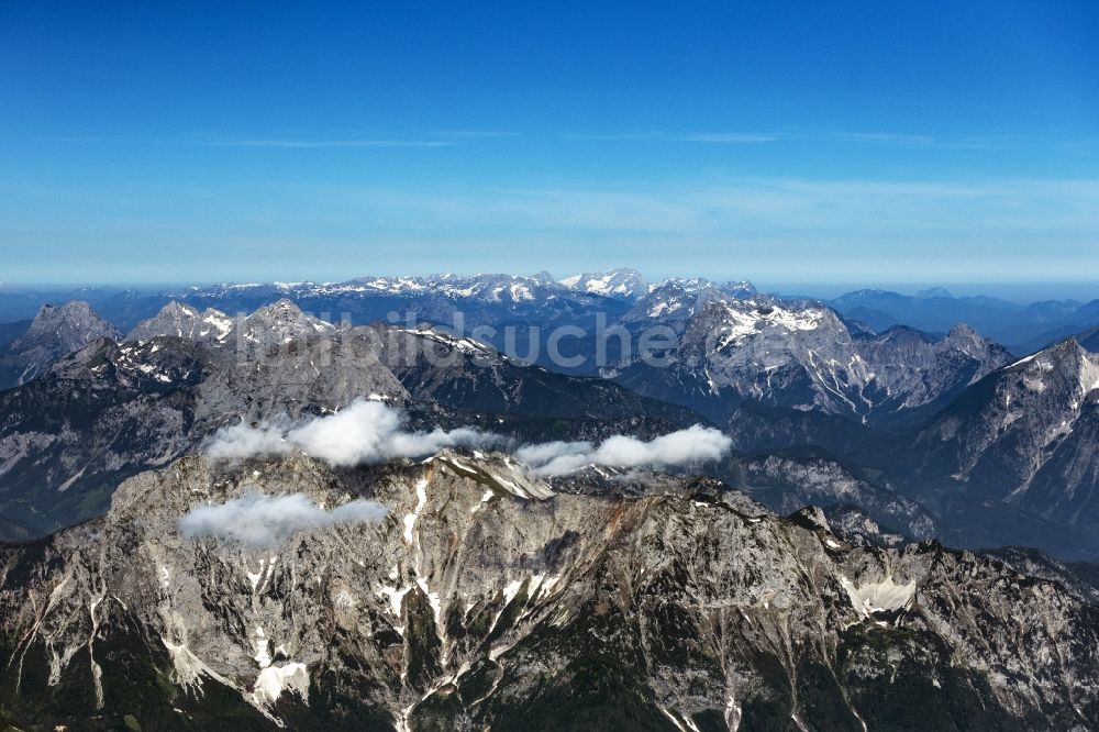 Luftaufnahme Vordernberg - Felsen- und Berglandschaft in Vordernberg in Steiermark, Österreich