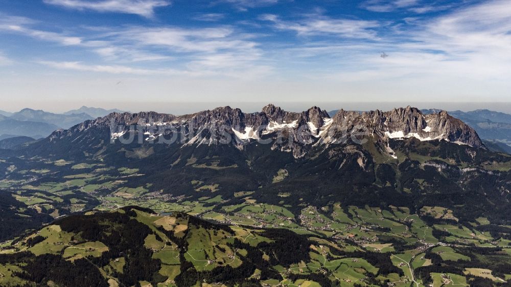 Luftbild Ellmau - Felsen- und Berglandschaft Wilder Kaiser in Ellmau in Tirol, Österreich