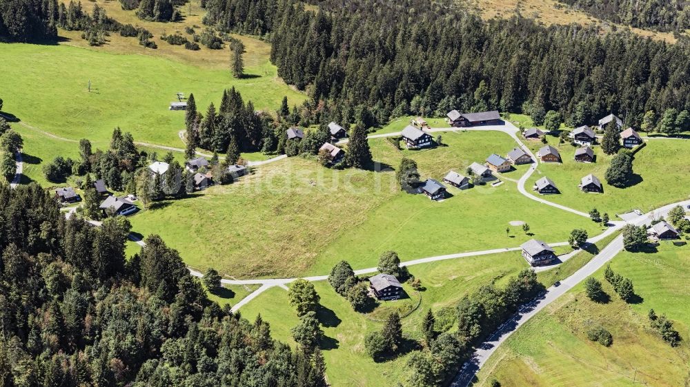 Luftaufnahme Schwarzenberg - Ferienhaus Anlage am Bödele in Schwarzenberg in Vorarlberg, Österreich