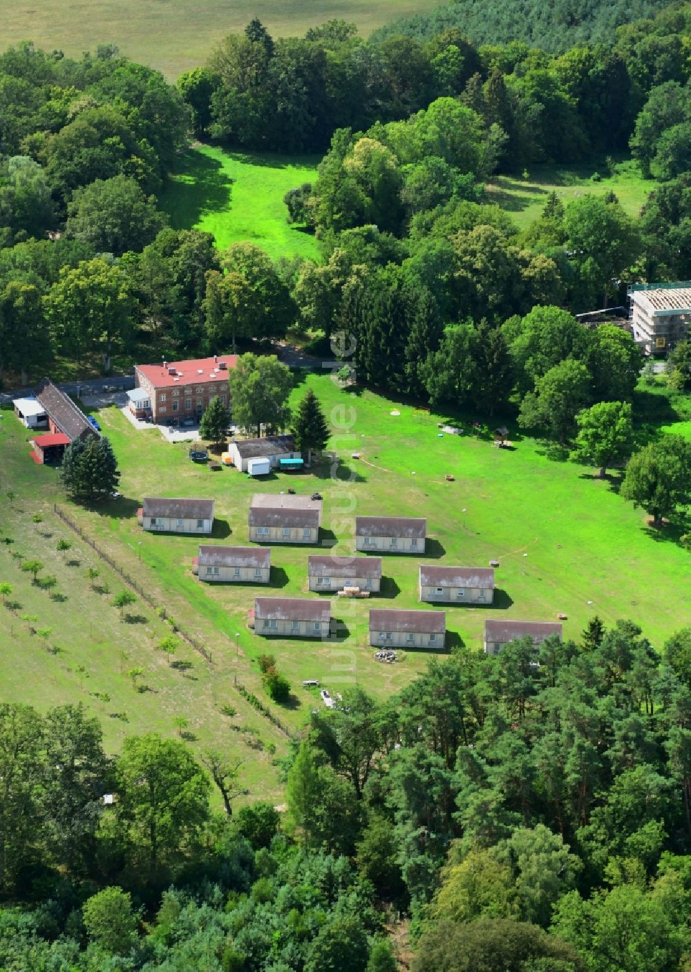 Luftaufnahme Klein Leppin - Ferienhaus Anlage Ferienanlage Müllerwiesen in Klein Leppin im Bundesland Brandenburg, Deutschland