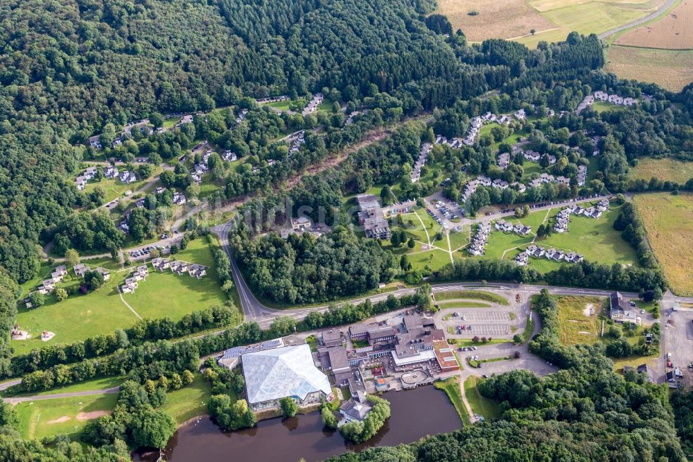 Luftaufnahme Oberhambach - Ferienhaus- Anlage des Ferienparks Ferienpark Hambachtal in Oberhambach im Bundesland Rheinland-Pfalz, Deutschland