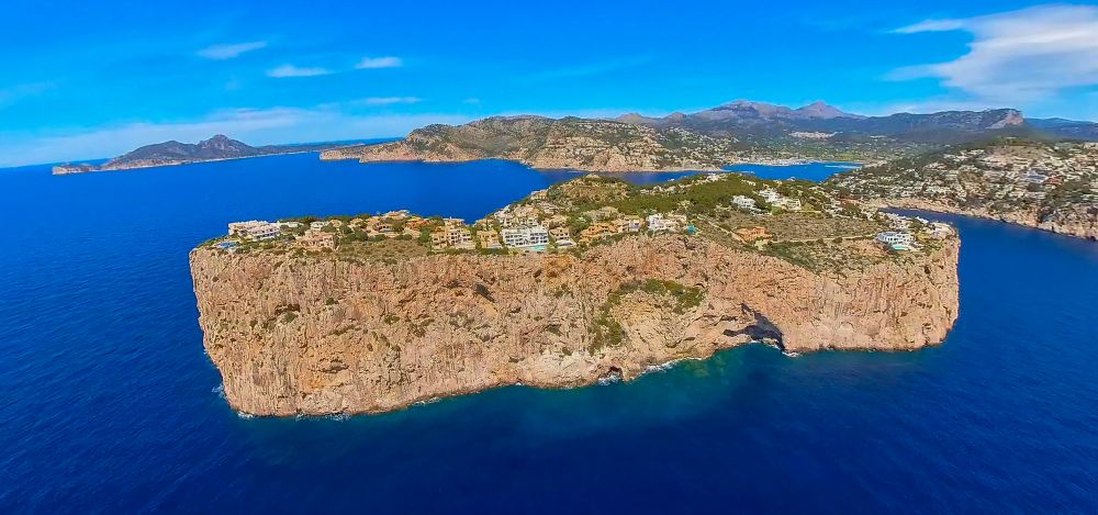 Andratx aus der Vogelperspektive: Ferienhaus Anlage auf der Halbinsel Mola bei Andratx in Balearische Insel Mallorca, Spanien