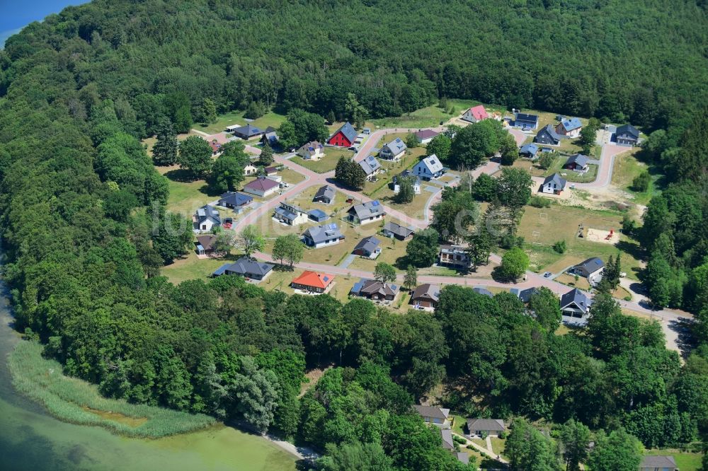 Luftaufnahme Malchow - Ferienhaus Anlage am Lenz in Malchow im Bundesland Mecklenburg-Vorpommern, Deutschland