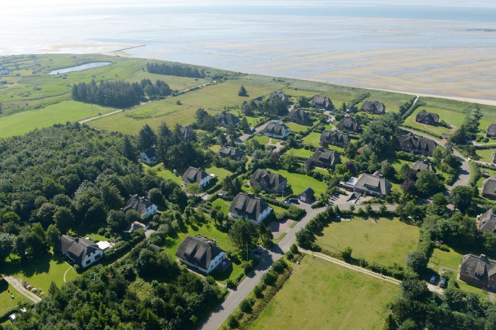 Nieblum aus der Vogelperspektive: Ferienhaus Anlage an der Nordsee in Greveling im Bundesland Schleswig-Holstein