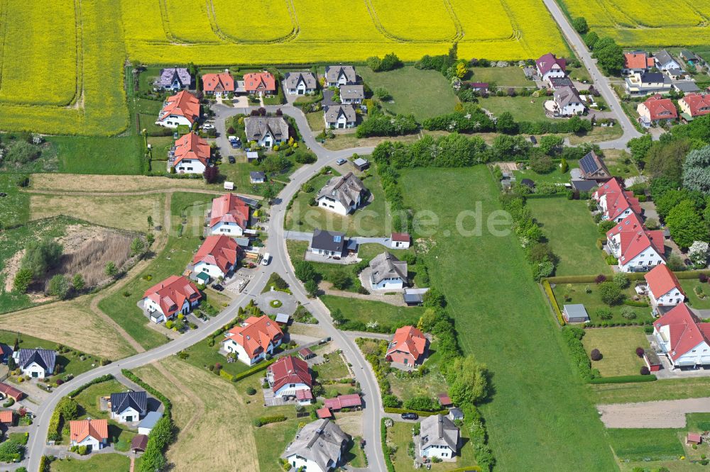 Luftaufnahme Dassow - Ferienhaus Siedlung im Ortsteil Barendorf in Dassow im Bundesland Mecklenburg-Vorpommern, Deutschland