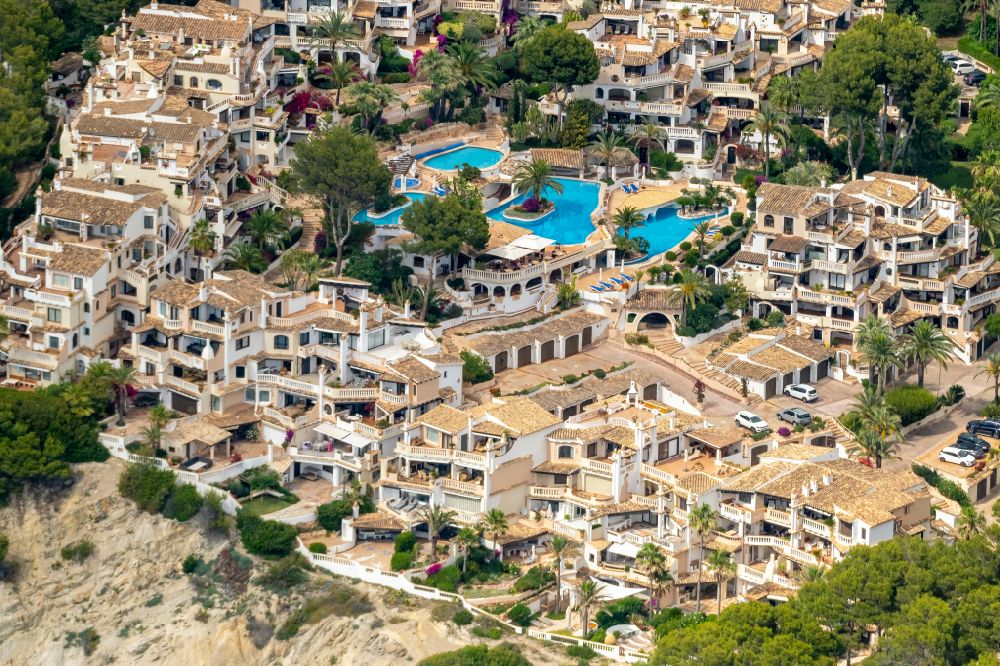 Luftaufnahme Costa de la Calma - Ferienwohnungsanlage Club Monte de Oro in Costa de la Calma in Balearische Insel Mallorca, Spanien