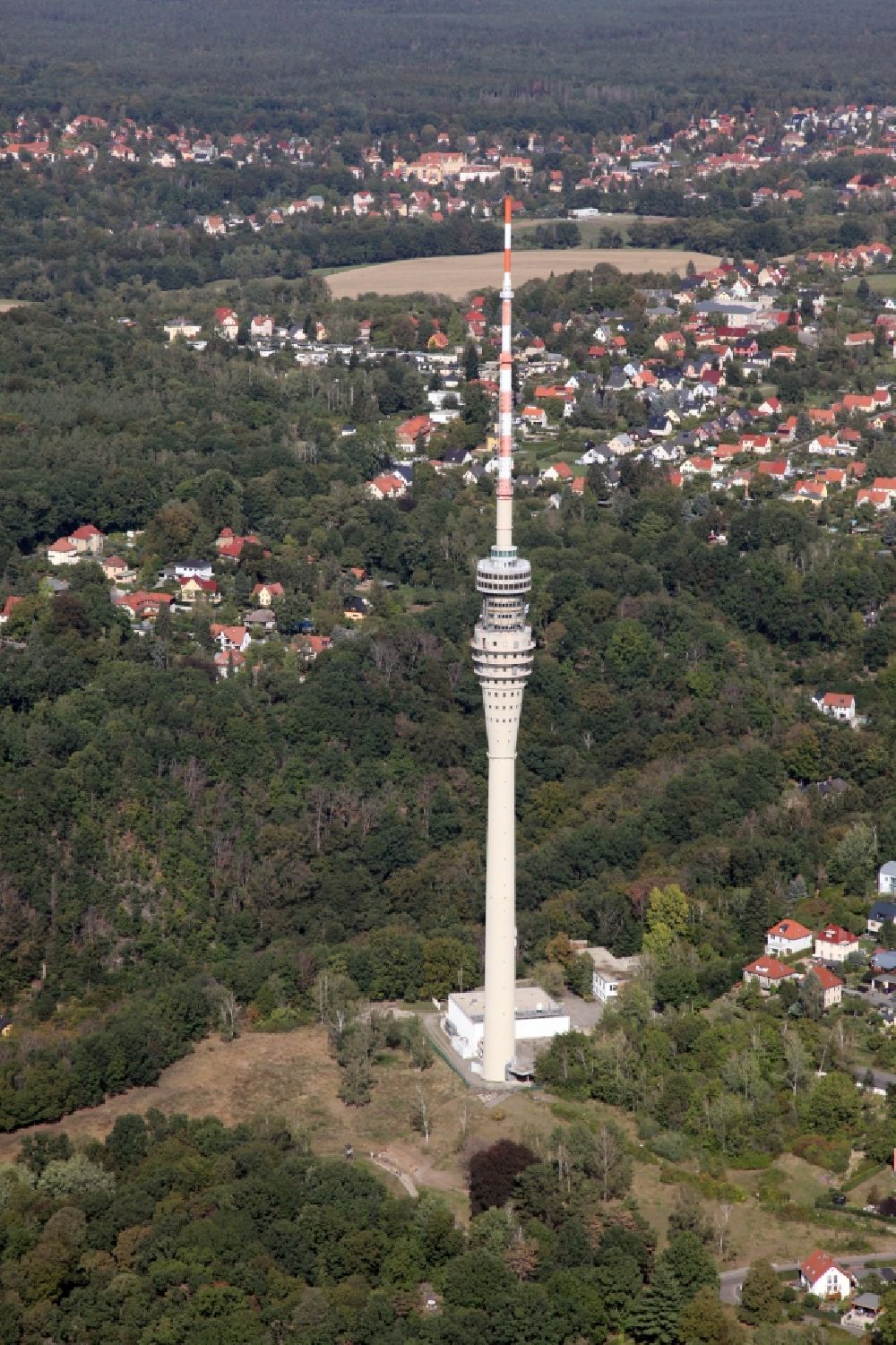 Luftbild Dresden - Fernmeldeturm und Fernsehturm in Dresden im Bundesland Sachsen, Deutschland