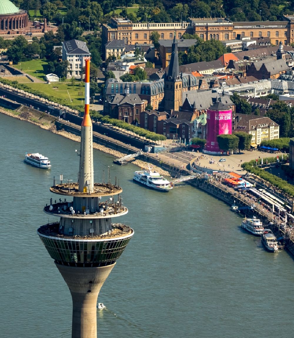 Luftaufnahme Düsseldorf - Fernmeldeturm und Fernsehturm in Düsseldorf im Bundesland Nordrhein-Westfalen