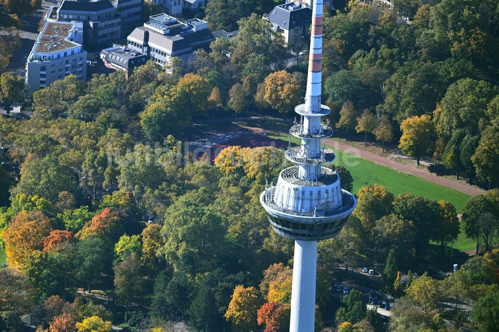 Mannheim aus der Vogelperspektive: Fernmeldeturm und Fernsehturm in Mannheim im Bundesland Baden-Württemberg, Deutschland