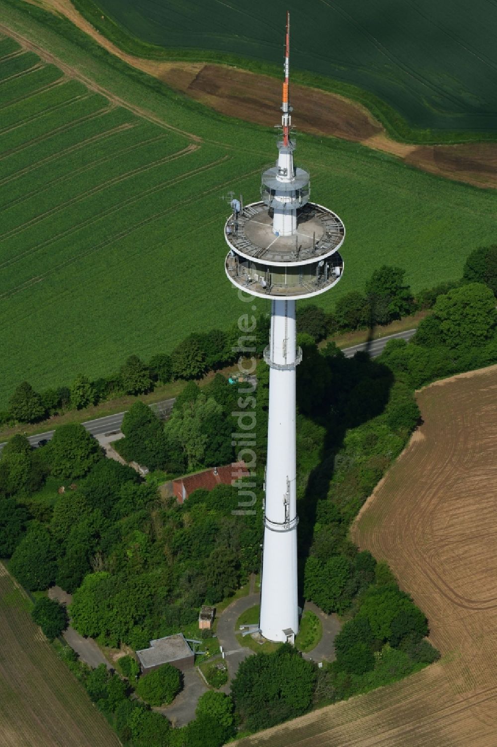 Stockelsdorf aus der Vogelperspektive: Fernmeldeturm und Fernsehturm in Stockelsdorf im Bundesland Schleswig-Holstein, Deutschland