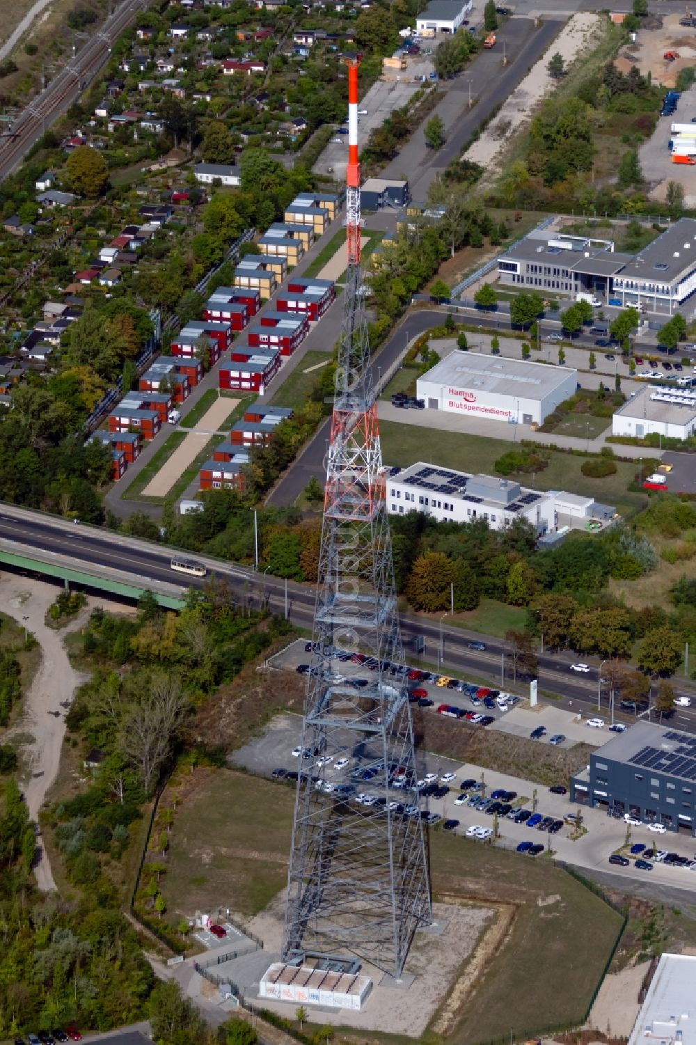 Luftaufnahme Leipzig - Fernmeldeturm und Grundnetzsender in Leipzig im Bundesland Sachsen, Deutschland