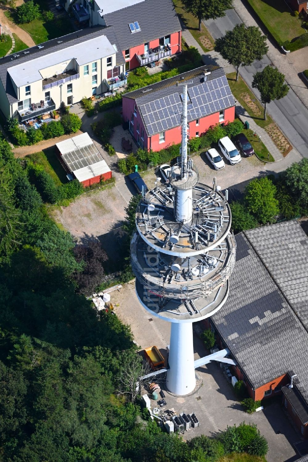 Luftaufnahme Wyk auf Föhr - Fernmeldeturm und Grundnetzsender in Wyk auf Föhr im Bundesland Schleswig-Holstein, Deutschland