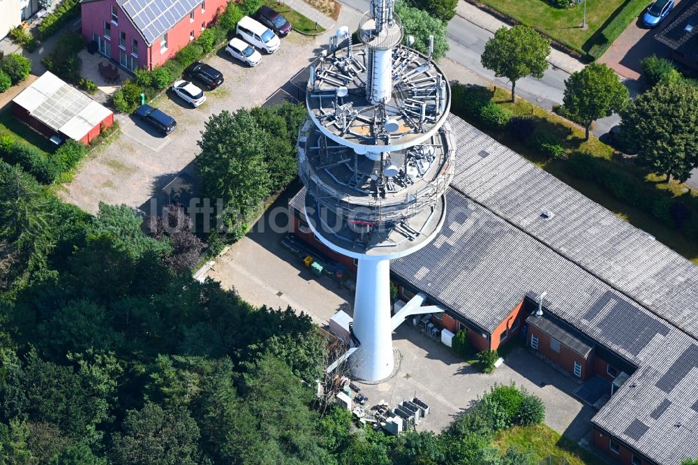 Wyk auf Föhr aus der Vogelperspektive: Fernmeldeturm und Grundnetzsender in Wyk auf Föhr im Bundesland Schleswig-Holstein, Deutschland