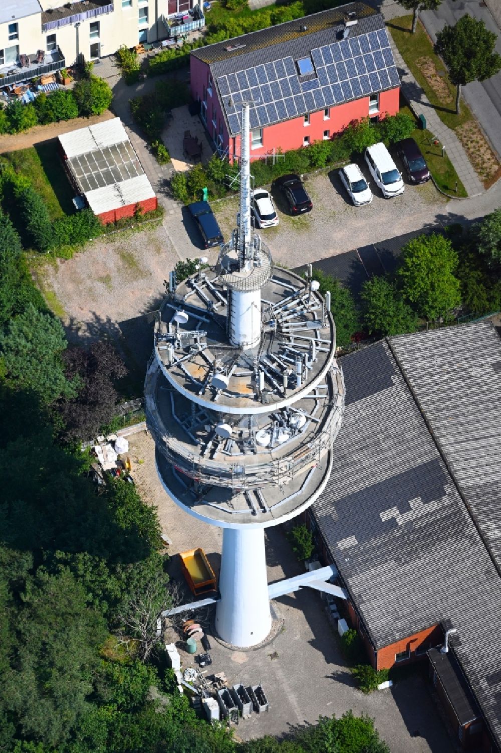 Wyk auf Föhr von oben - Fernmeldeturm und Grundnetzsender in Wyk auf Föhr im Bundesland Schleswig-Holstein, Deutschland