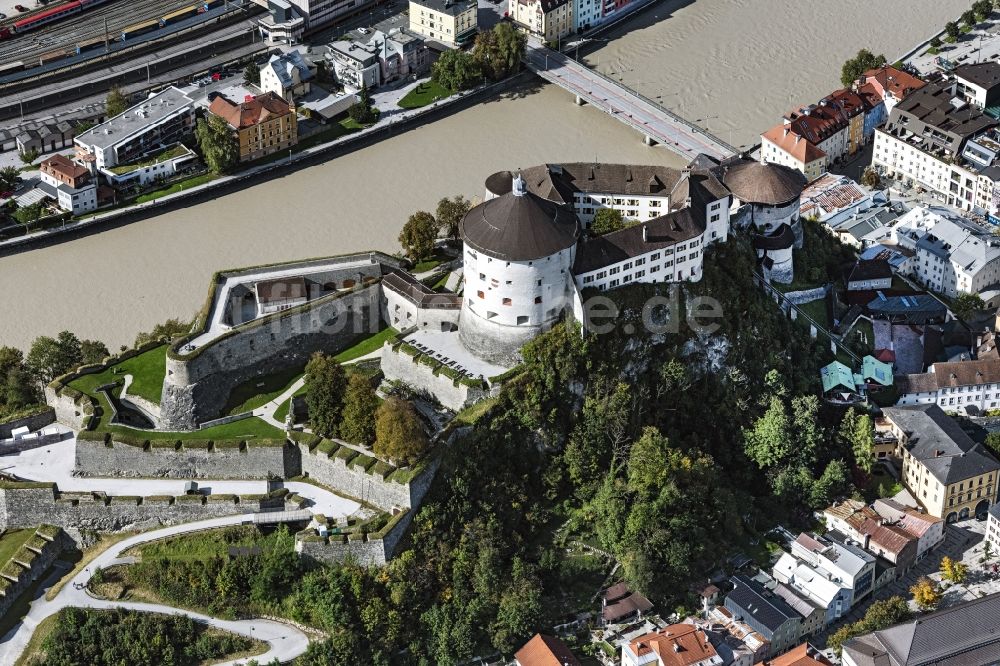 Luftbild Kufstein - Festungsanlage Festung Kufstein in Kufstein in Tirol, Österreich