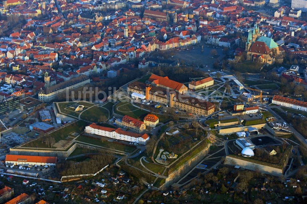 Luftaufnahme Erfurt - Festungsanlage Zitadelle Petersberg in Erfurt im Bundesland Thüringen, Deutschland