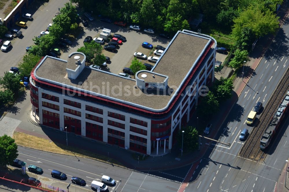 Luftaufnahme Magdeburg - Firmengebäude und Bürogebäude im Stadtteil Stadtfeld West in Magdeburg im Bundesland Sachsen-Anhalt