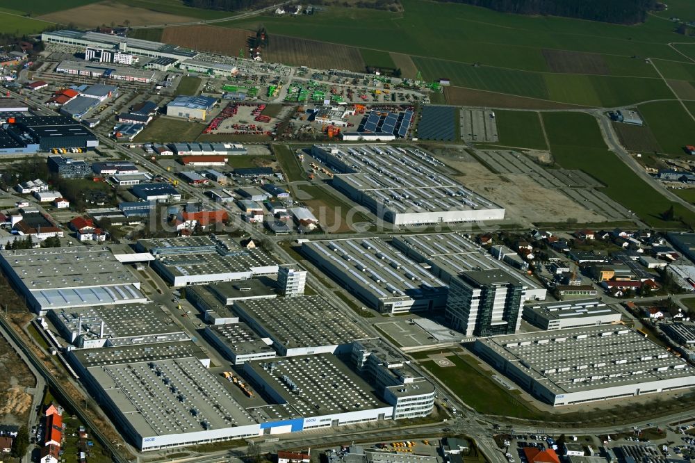 Luftaufnahme Mindelheim - Firmengelände der der GROB-WERKE GmbH & Co. KG im Gewerbegebiet in Mindelheim im Bundesland Bayern, Deutschland