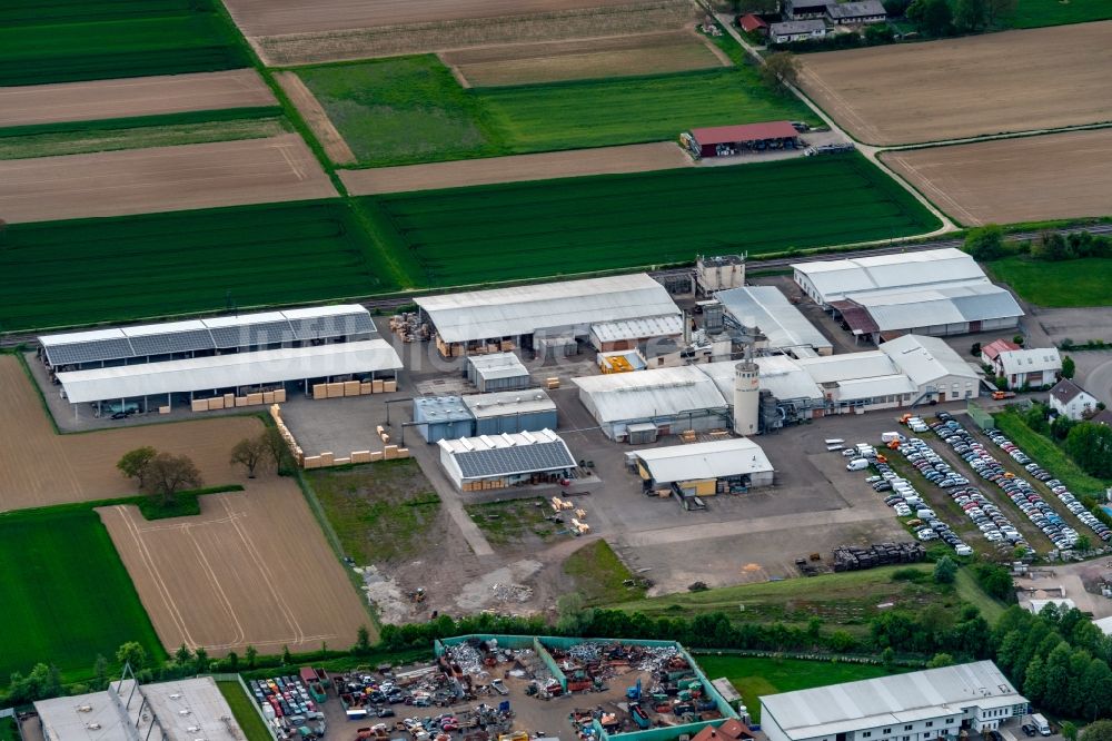 Luftaufnahme Kippenheim - Firmengelände der Der Jakob Schmid u Söhne GmbH&Co. KG in Kippenheim im Bundesland Baden-Württemberg, Deutschland