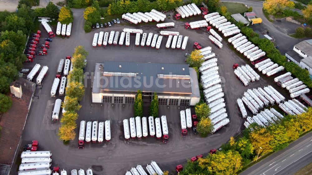 Luftaufnahme Neuwied - Firmengelände der Hamm-Silo-Transportgesellschaft-mbH im Bundesland Rheinland-Pfalz, Deutschland