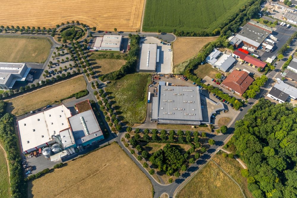 Ahlen aus der Vogelperspektive: Firmengelände der HBL Holding GmbH in Ahlen im Bundesland Nordrhein-Westfalen, Deutschland