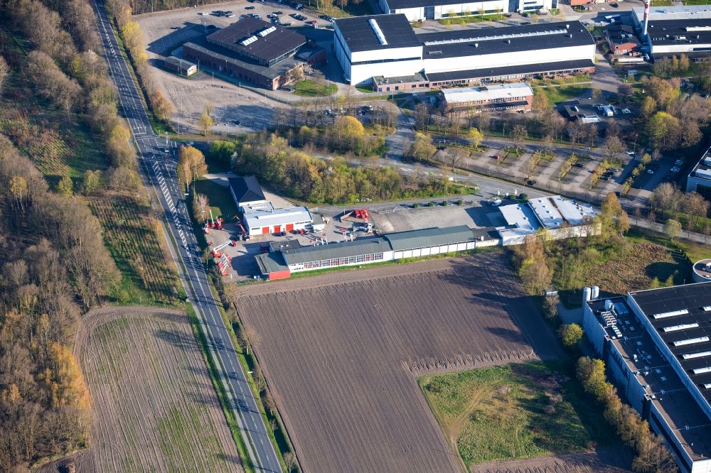 Stade von oben - Firmengelände der Hebebühnen Heidhoff im Ortsteil Ottenbeck in Stade im Bundesland Niedersachsen, Deutschland