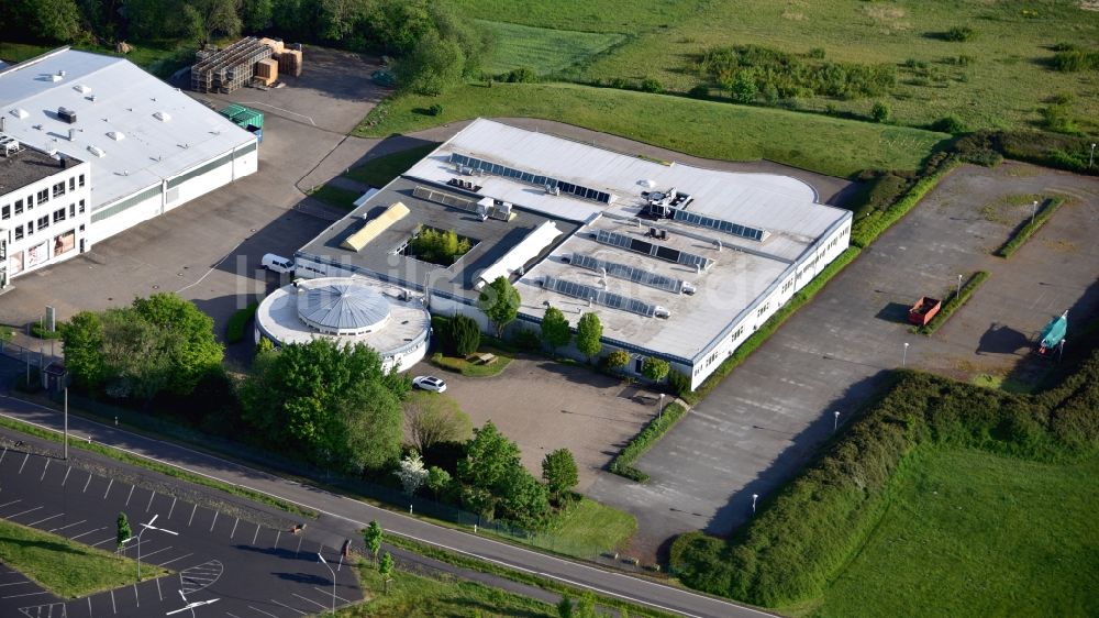 Windhagen aus der Vogelperspektive: Firmengelände der JK-International GmbH in Windhagen im Bundesland Rheinland-Pfalz, Deutschland