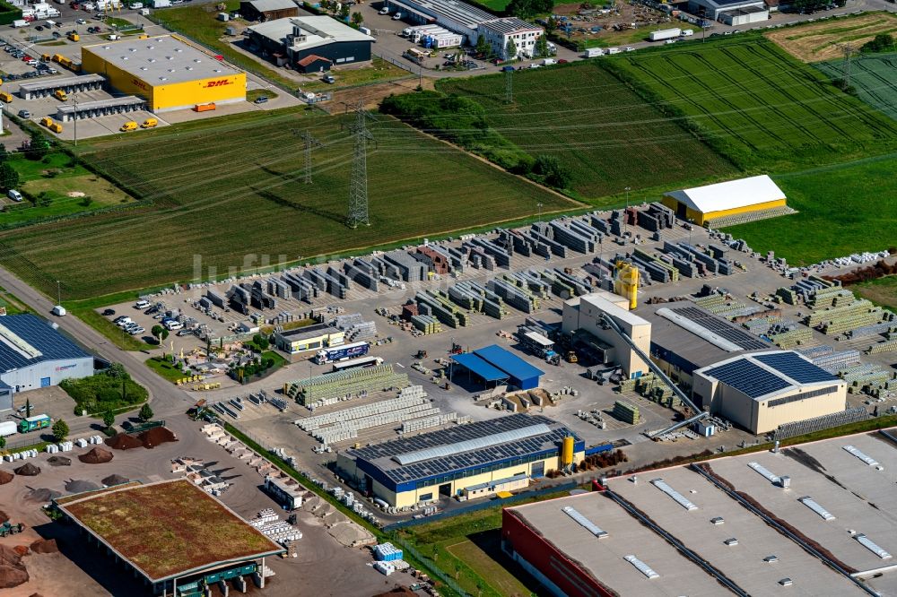 Luftbild Herbolzheim - Firmengelände der Kann GmbH Baustoffwerke in Herbolzheim im Bundesland Baden-Württemberg, Deutschland
