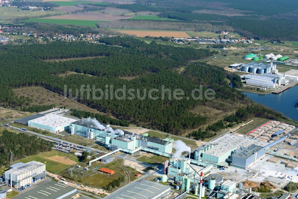Luftaufnahme Schwedt/Oder - Firmengelände der Leipa Georg Leinfelder Werk Nord in Schwedt/Oder im Bundesland Brandenburg, Deutschland