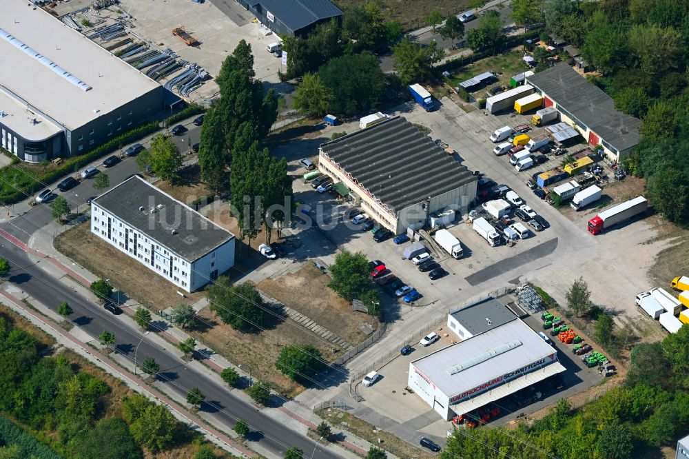 Luftbild Berlin - Firmengelände der IR - Logistik GmbH in Berlin, Deutschland