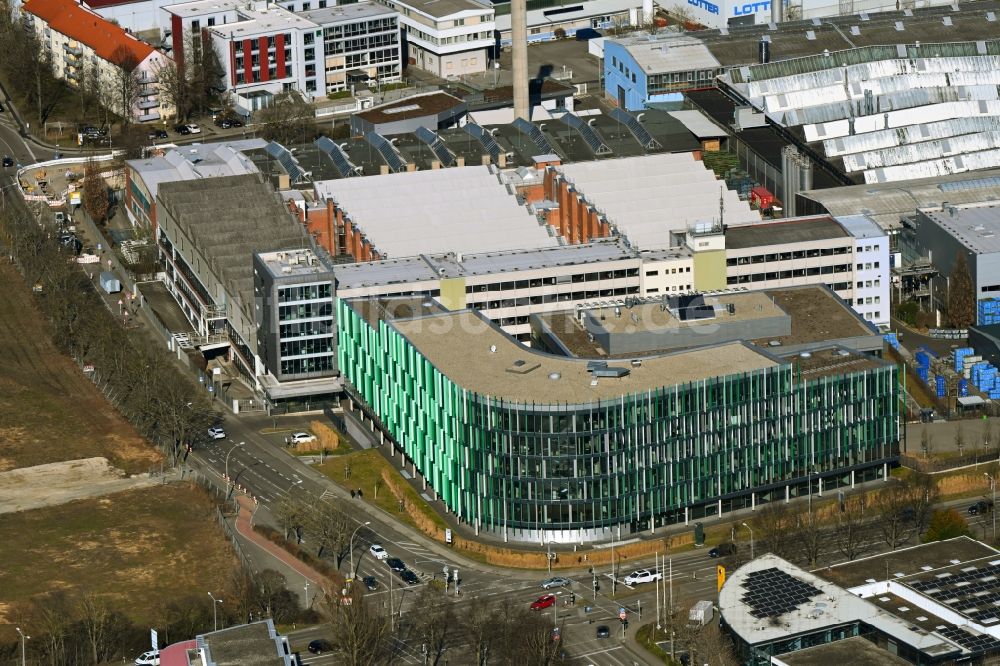 Luftaufnahme Ludwigsburg - Firmengelände der MANN+HUMMEL in Ludwigsburg im Bundesland Baden-Württemberg, Deutschland