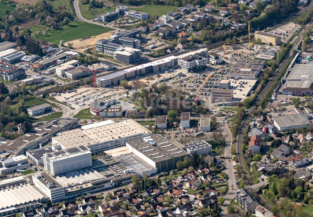 Luftbild Bretten - Firmengelände der Neff GmbH Haushaltsgeräte in Bretten im Bundesland Baden-Württemberg, Deutschland